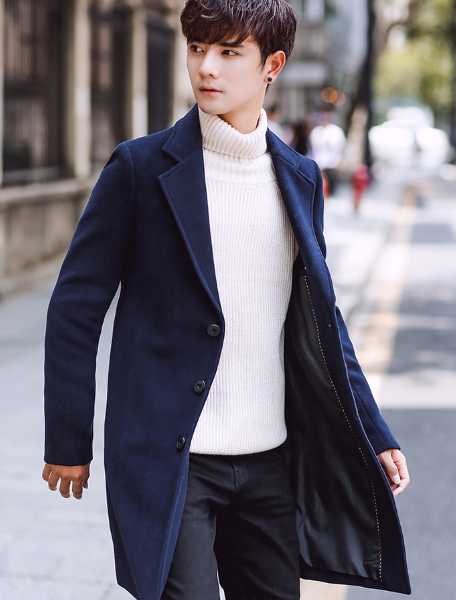 男生毛呢大衣怎么搭配衣服好看?