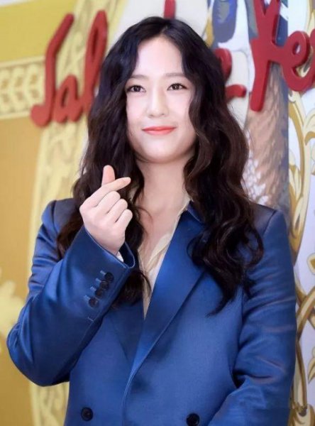 为什么有些女生照相不上镜？