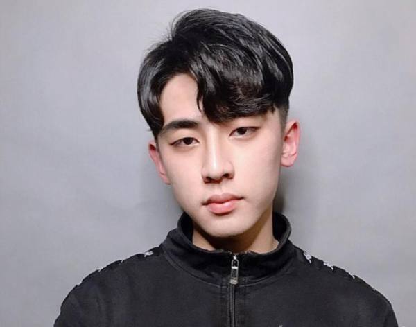 适合男生的发型学生