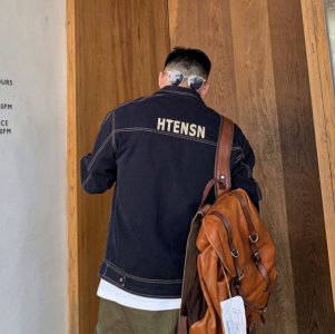 牛仔外套洗变形了怎么办 牛仔外套能在洗衣机洗吗