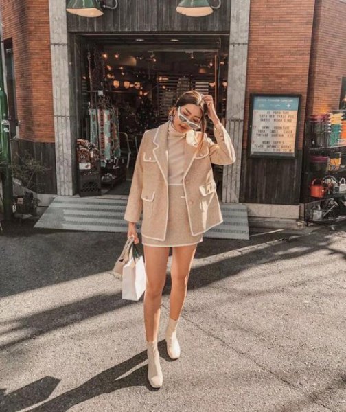 小香风外套配什么裤子和鞋子?