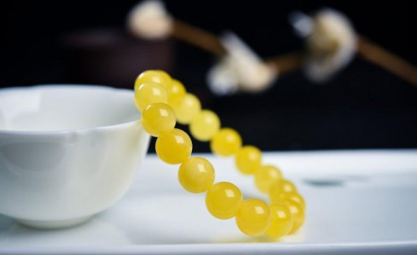 蜜蜡的种类和档次都是什么