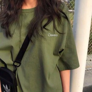 t恤领子变形恢复妙招 T恤二次利用DIY改造