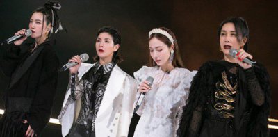 浪姐披哥粉丝开撕 湖南卫视被骂偏心披哥