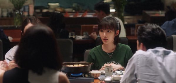 如何和男生聊天找话题不尴尬，容易产生感情