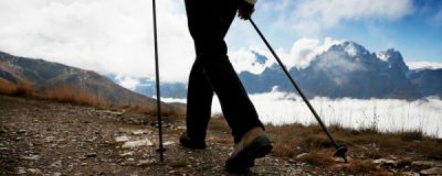 走路水会甩到裤子上 走路溅水在裤腿