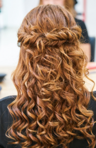 2023年流行什么头发 2023发量少适合什么发型