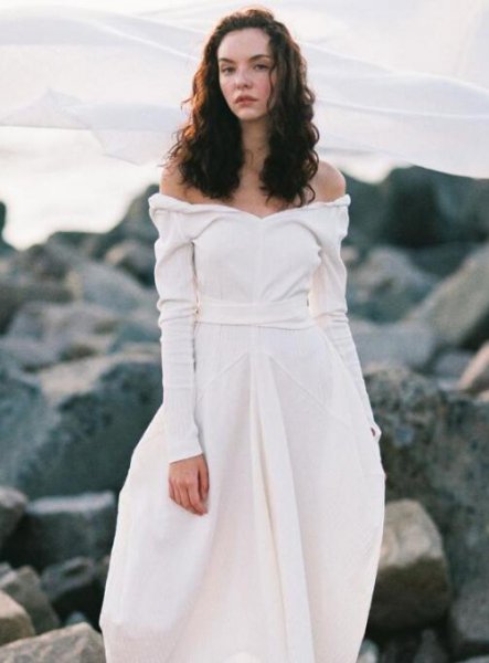 女生参加年会穿什么衣服？