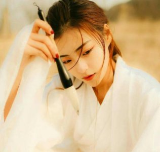 女孩口是心非的表现 女孩子爱你口是心非的表现