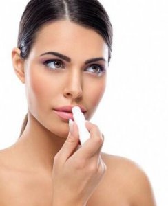 迪奥变色唇膏好用吗？迪奥变色唇膏哪个颜色好看？