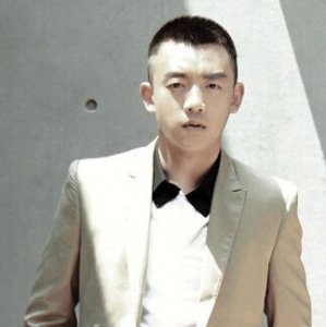 郑恺发型图片 郑恺卡尺头发型推荐