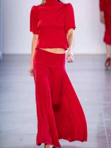 今年流行什么颜色衣服 今年流行什么颜色衣服2023