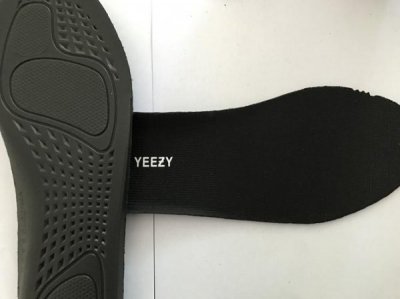 运动鞋鞋垫发霉黑点怎洗掉 鞋子里面的鞋垫有霉点怎么办