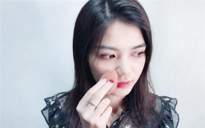 草莓鼻是怎么造成的？ 草莓鼻形成的原因和治疗的方法