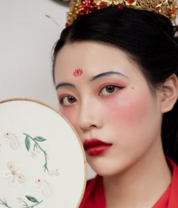 什么样的人穿古装好看 什么样的人适合古装扮相？