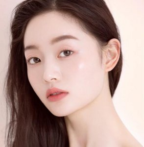 画眉毛前需要涂什么 画眉毛最需要注意的是什么？
