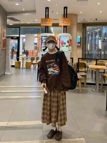 今年秋冬流行什么颜色