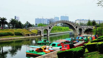 张家界有没有大型游乐场 张家界游乐园(欢乐谷)