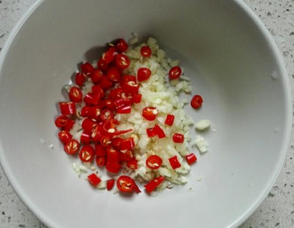 蒜味小米椒金针菇