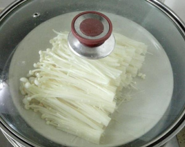 蒜味小米椒金针菇