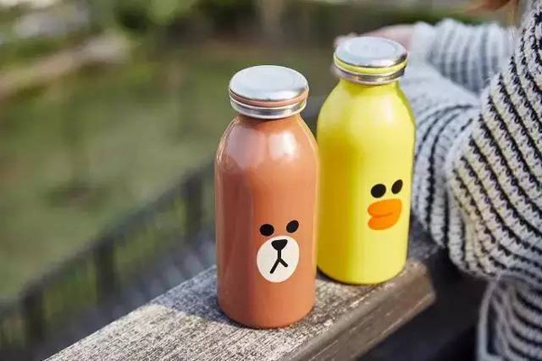 护手霜可以当身体乳用吗