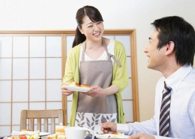吃饭时要注意哪些问题 吃饭对人的重要性 饮食注意事项
