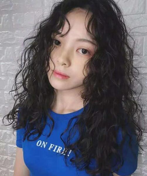 长发蛋卷头发型图片