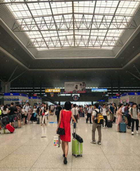 高铁靠窗的位置字母是什么