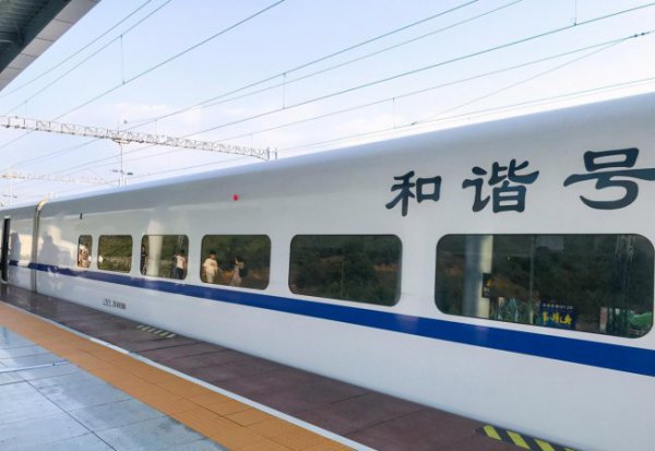 高铁靠窗的位置字母是什么