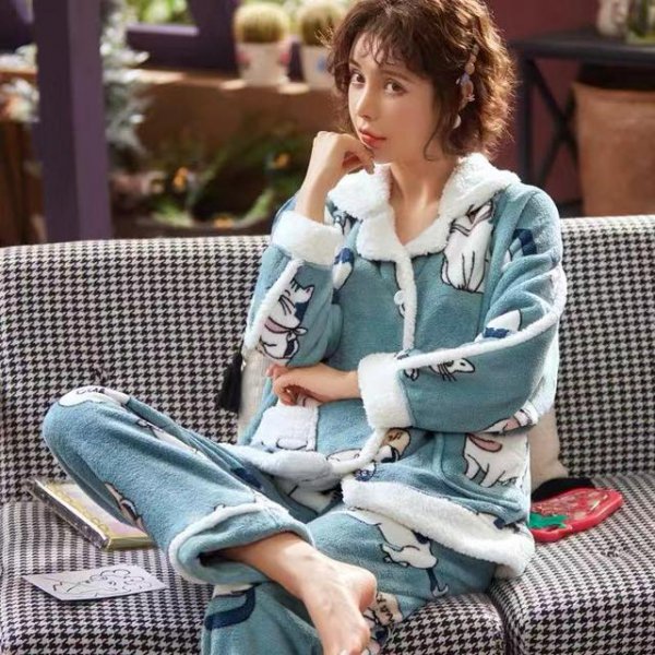 女士睡衣什么颜色好看
