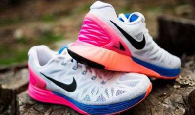nike登月系列一共几代 耐克登月系列每一代有哪些变化