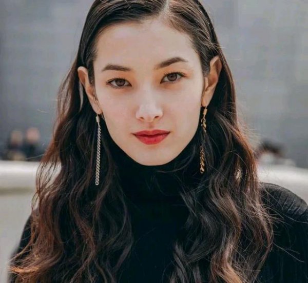女生各种脸型的分类图