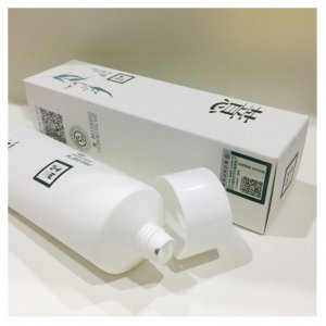 三草两木是纯植物护肤品吗？ 三草两木是纯植物护肤品吗?