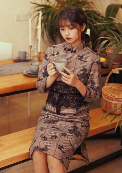 女式旗袍裙中长款式