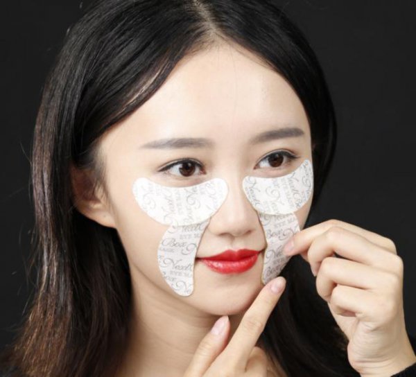 如何保护眼周皮肤方法