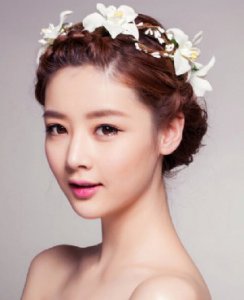 超美六款新娘头饰 让美丽盛开头顶