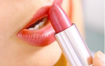 怎样挑选适合自己的口红颜色 怎样选择口红适合自己的颜色