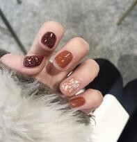 冬季好看的美甲 适合冬季的美甲系列在这里！