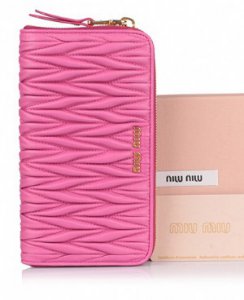 时尚新款女士miu miu钱包款式
