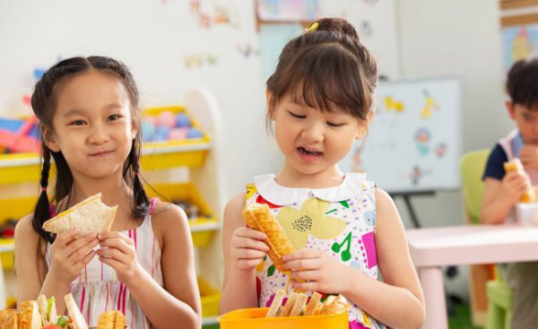 孩子爱撒谎屡教不改怎么办