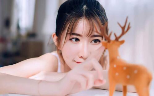 对收礼物有负担的女生