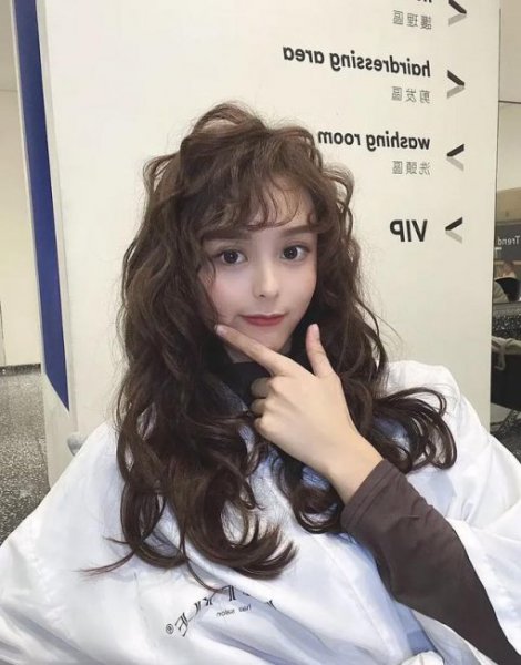 怎样保持头发蓬松方法妙招？