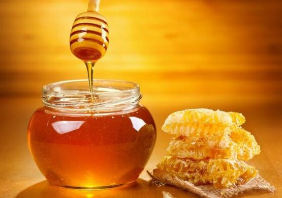 蜂蜜涂脸有什么好处和作用？