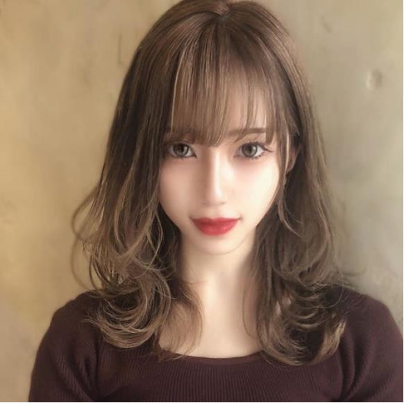 大脸女生适合的发型有哪些