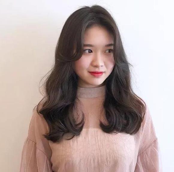 大脸女生适合的发型有哪些