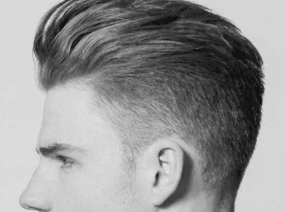 男生发质硬适合什么发型设计？
