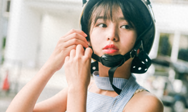 饭局高情商的女生表现