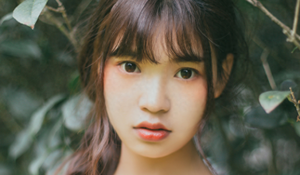 饭局高情商的女生表现
