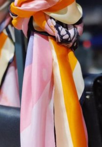 有垂感不易皱的面料 如何挑选不易皱的衣服
