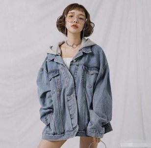女生秋天穿什么外套好看 秋天穿什么颜色外套好看